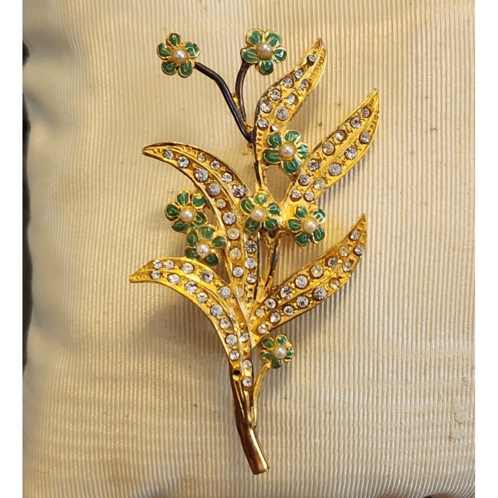 Vintage 1960's Faux Pearl and Rhinestone pin with Green and Gold Toned Coloring